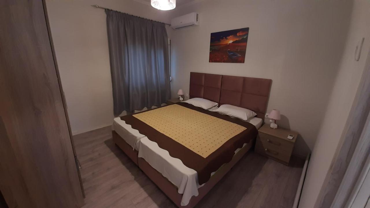 Irida Apartments ネア・スキオニ エクステリア 写真