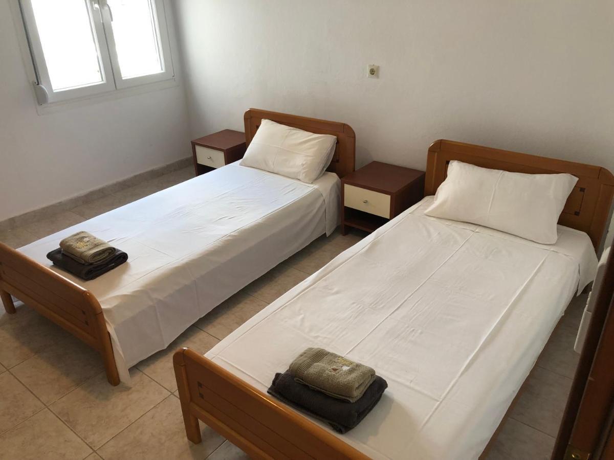 Irida Apartments ネア・スキオニ エクステリア 写真